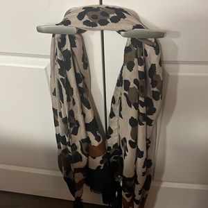 Sole society cheetah scarf BNWT